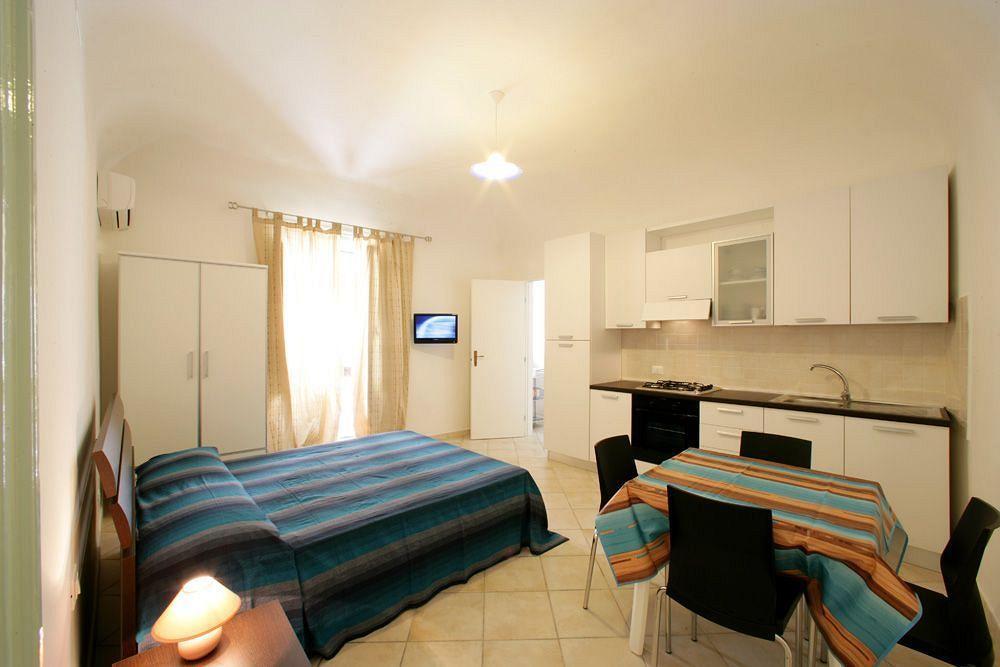 Apartmán Mansarda Con Terrazzo Trapani Exteriér fotografie