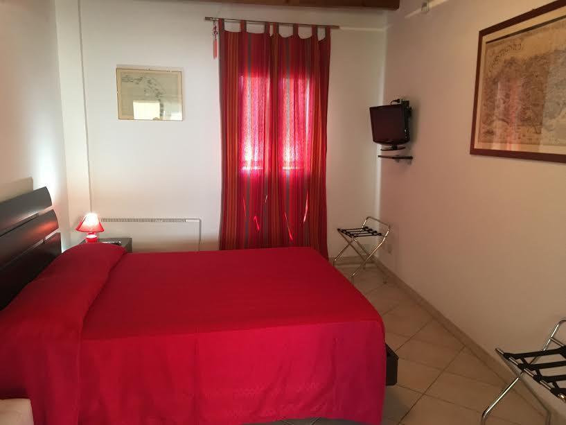 Apartmán Mansarda Con Terrazzo Trapani Exteriér fotografie