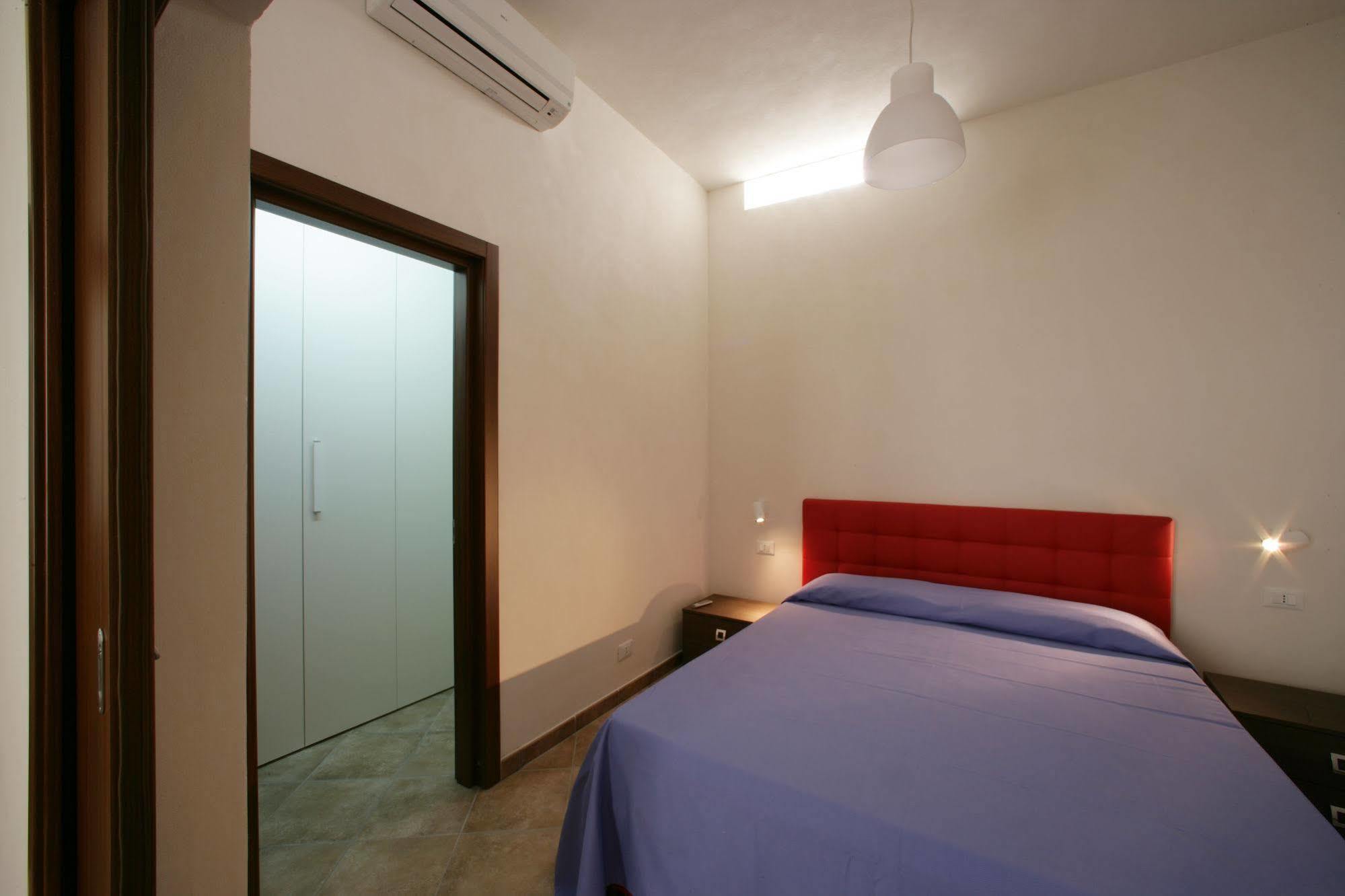 Apartmán Mansarda Con Terrazzo Trapani Exteriér fotografie