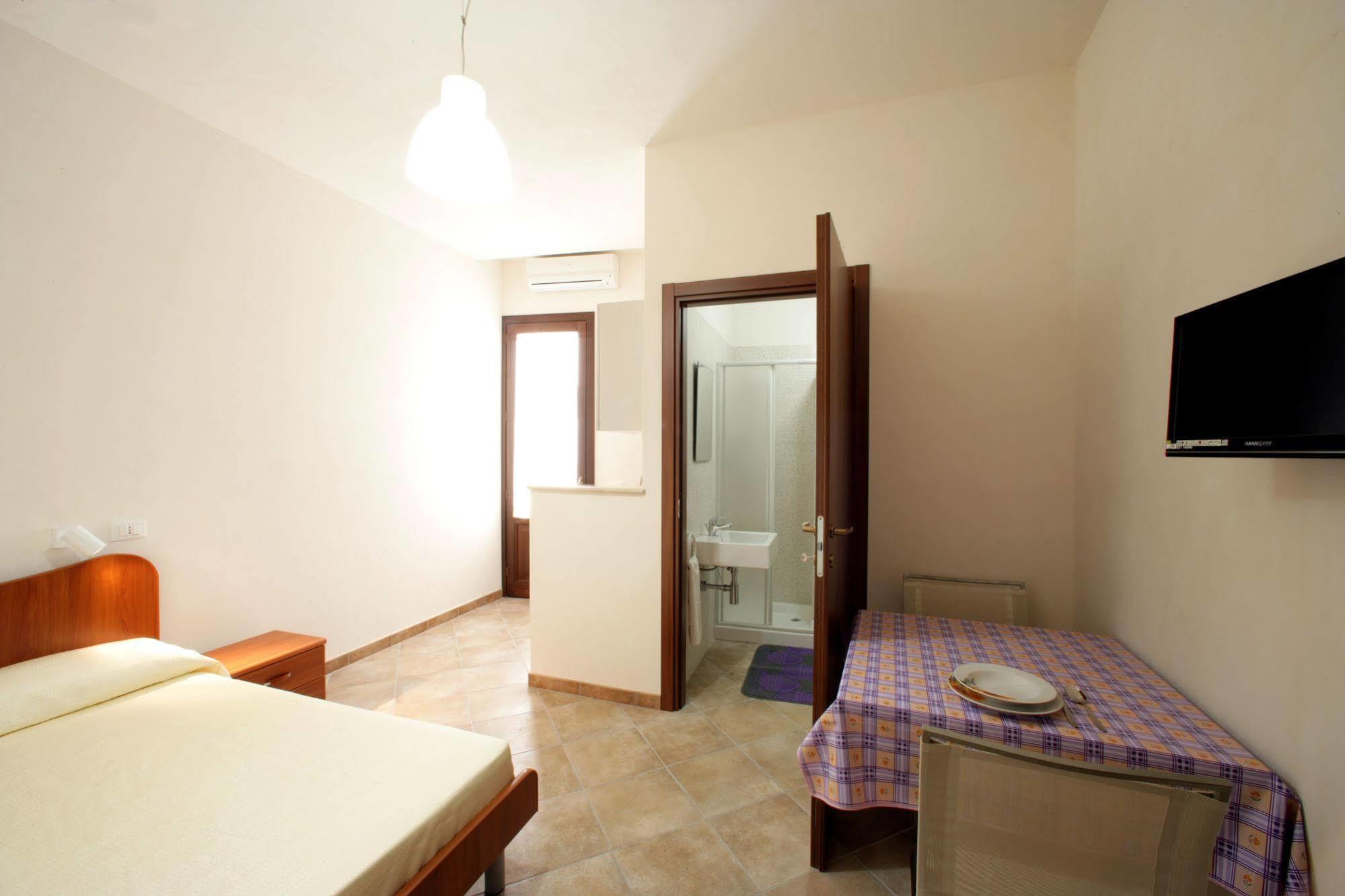 Apartmán Mansarda Con Terrazzo Trapani Exteriér fotografie