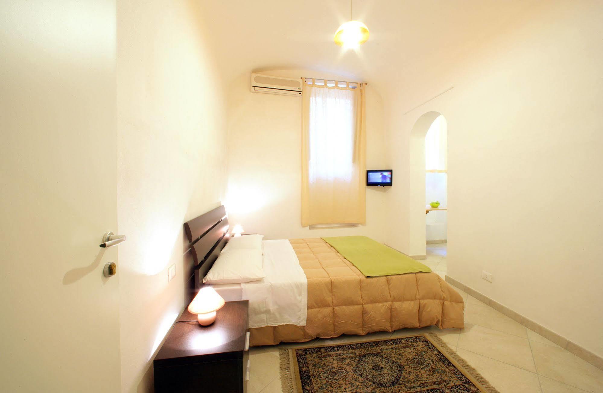 Apartmán Mansarda Con Terrazzo Trapani Exteriér fotografie